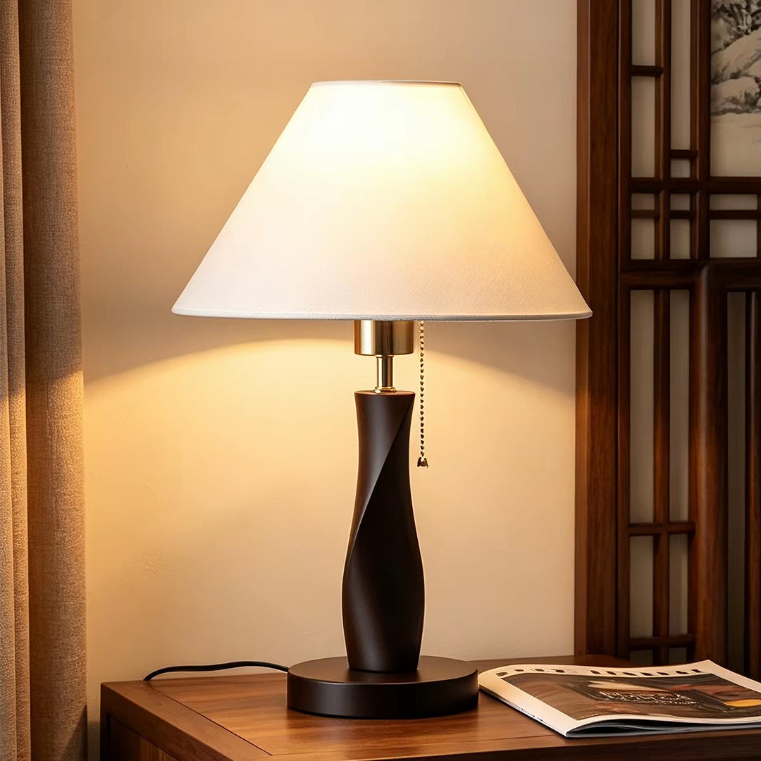 Elegante gedrehte Basistischlampe