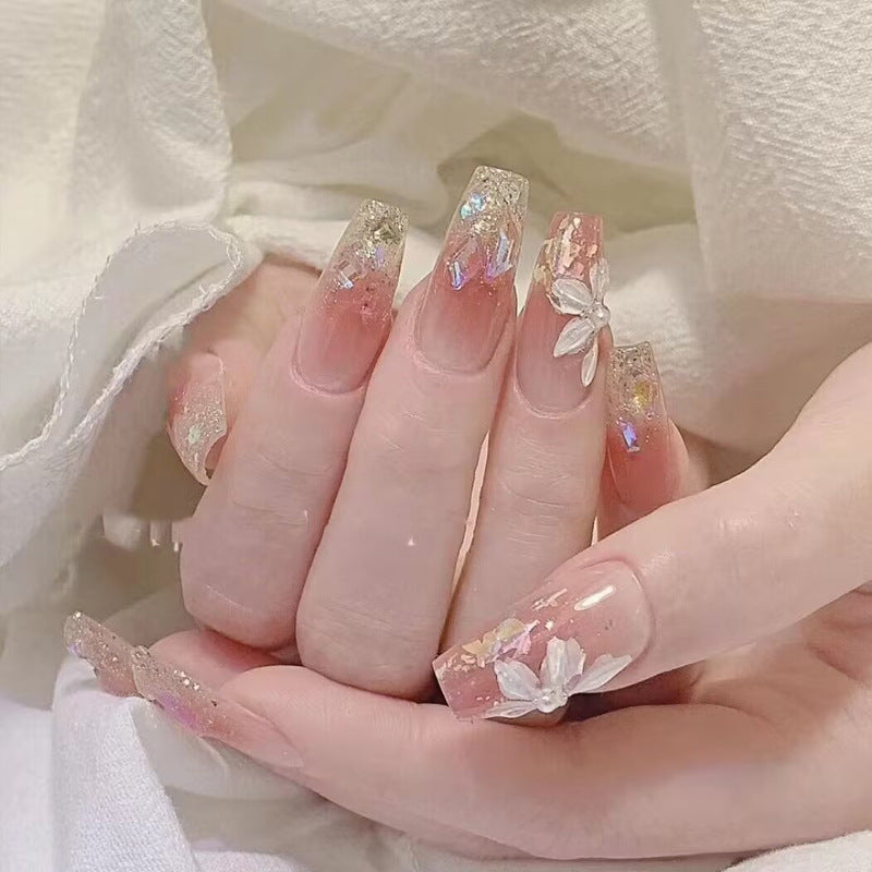 Künstliche Kunstnägel mit Herzdesign Karnz