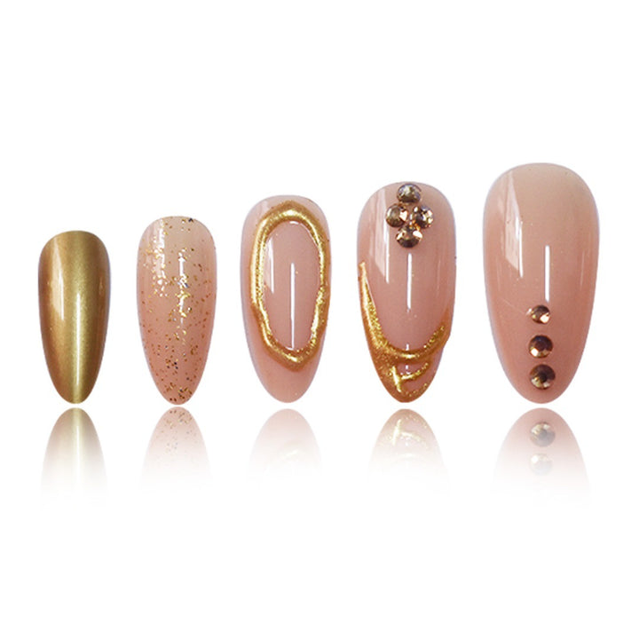 Glamouröse 3D-Nagelkunstverlängerungen Karnz