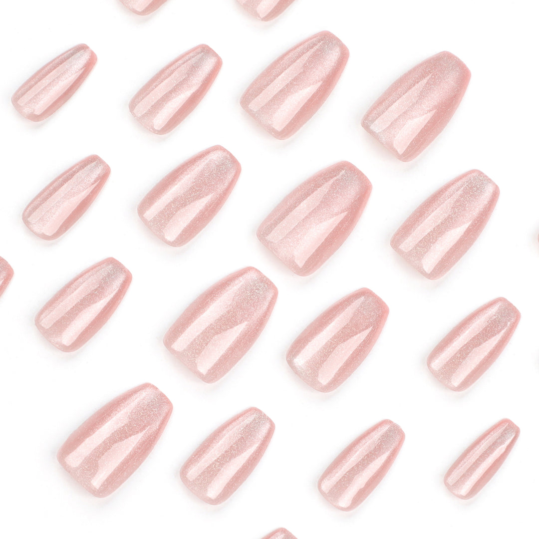 Glamouröse Kunstnägel mit Glitzer und Ombre-Design Karnz