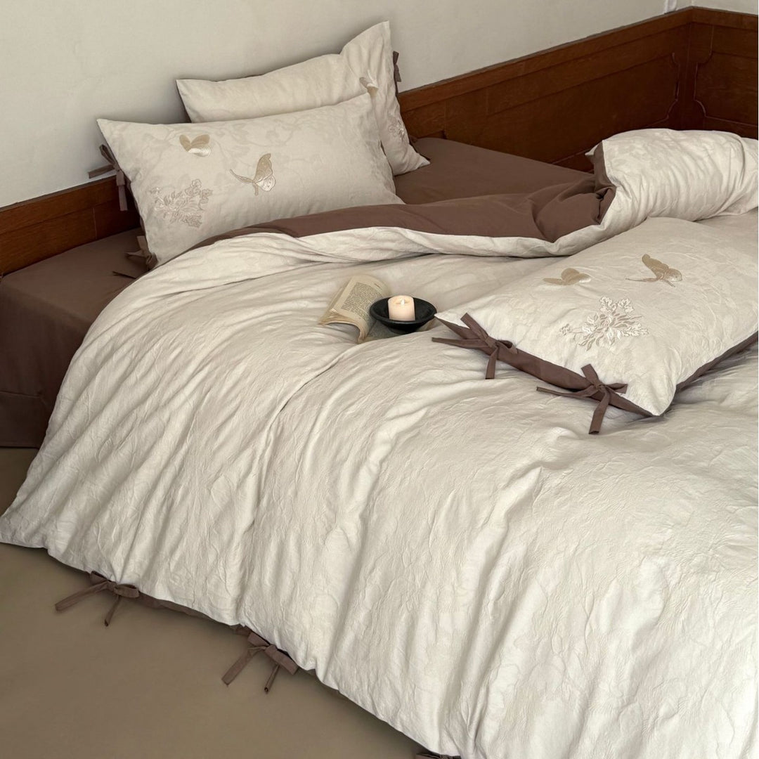 Besticktes Jacquard Schmetterlings Bettbezug-Set mit Bindeschluss