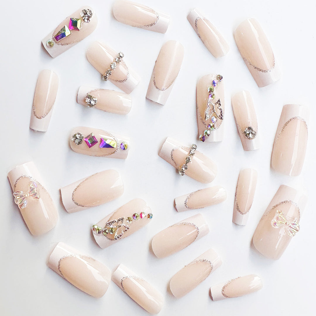 Dekorative Strass Nagelkunst Extensions Karnz