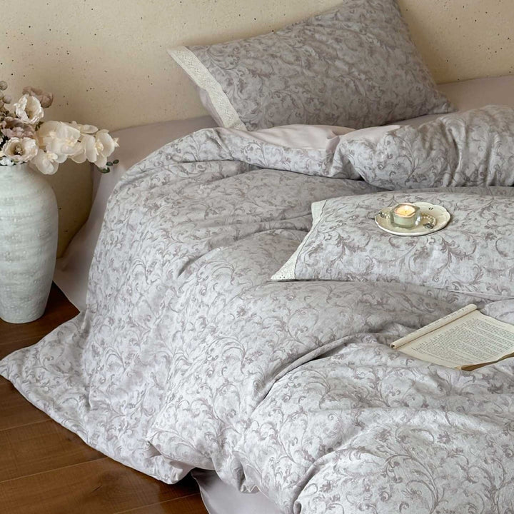 Hochwertiges Baumwoll-Perkal-Bettwäscheset mit feinem Damastdessin und softer Oberfläche