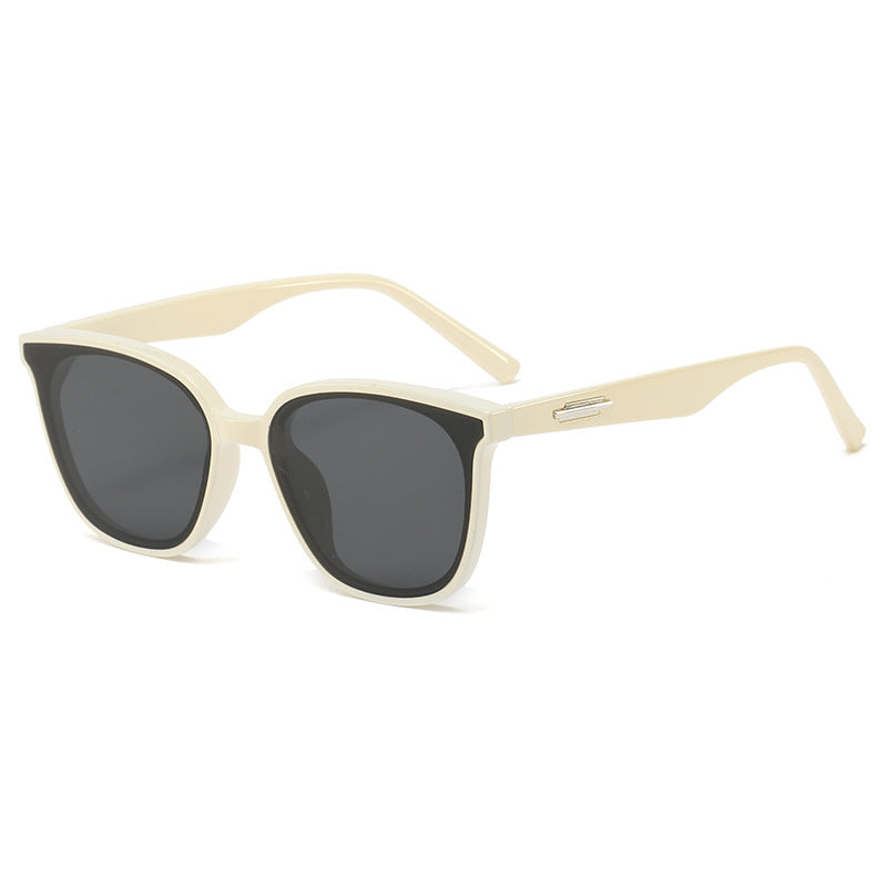 Damen stilvolle Sonnenbrille mit robustem und modernem Design Karnz