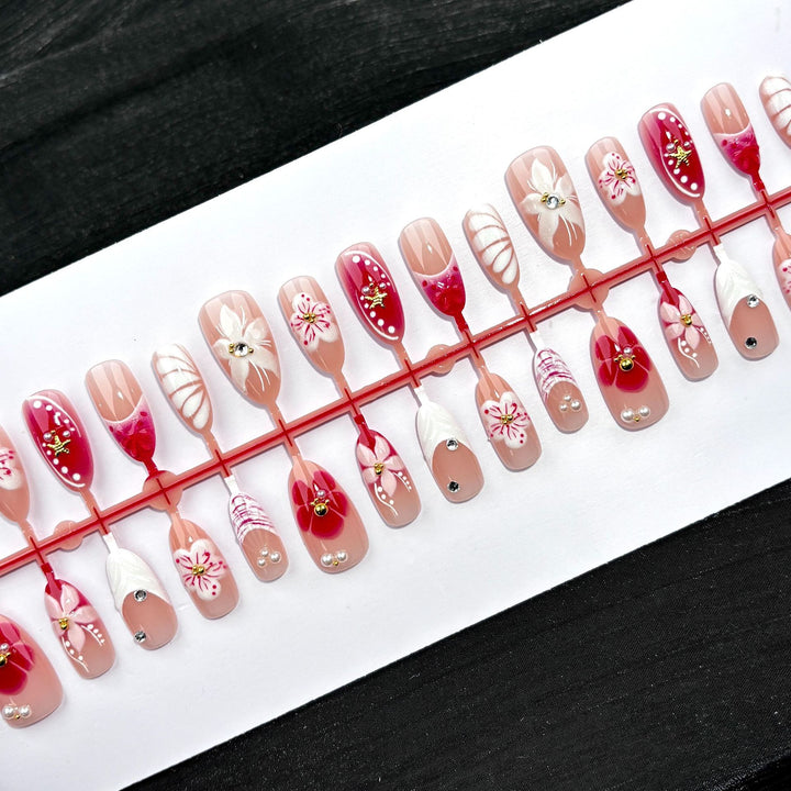 Künstlerische Florale Druck-Nagelkollektion