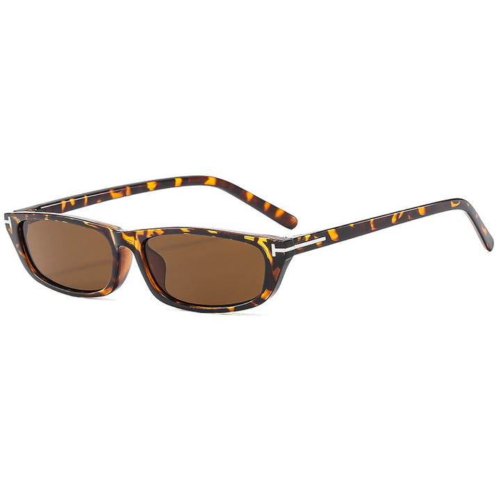 Damen modische Sonnenbrille im auffälligen Retro-Stil Karnz