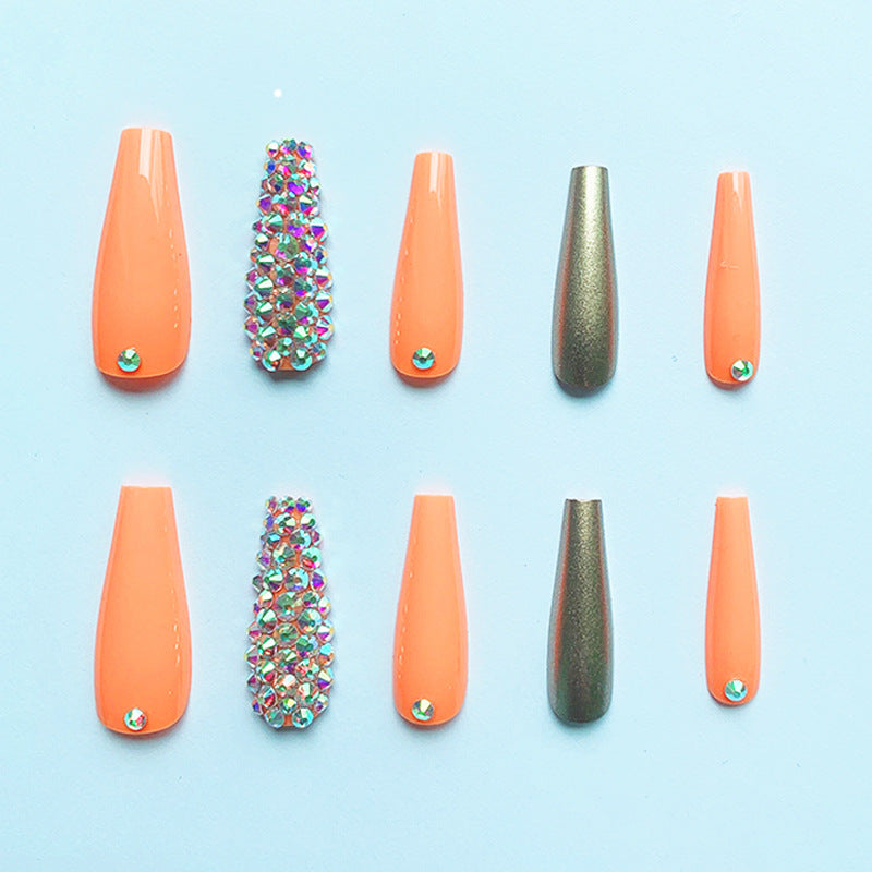 Glamouröse mit Rhinestones verstärkte Acryl-Nagelverlängerungen