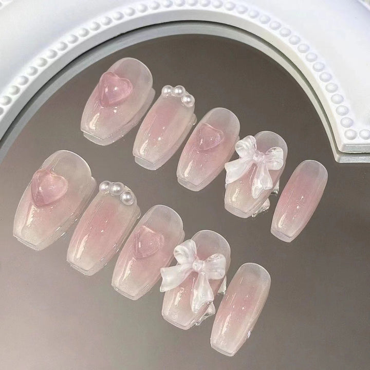 Dekoratives Herzdetail Press-On Nagelset