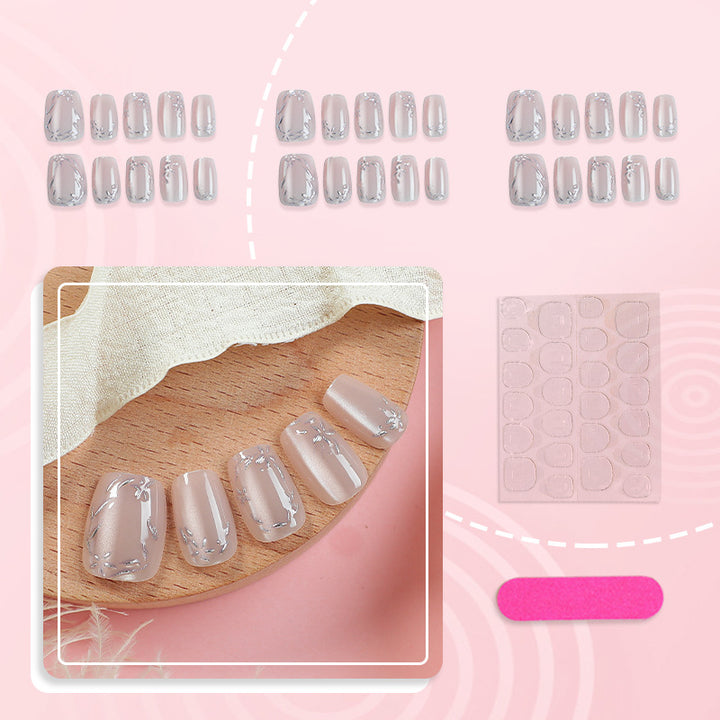 Elegantes, floral-akzentuiertes Press-On Nagelset