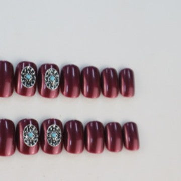 Dekorativer Press-On Nagelkunst-Kit