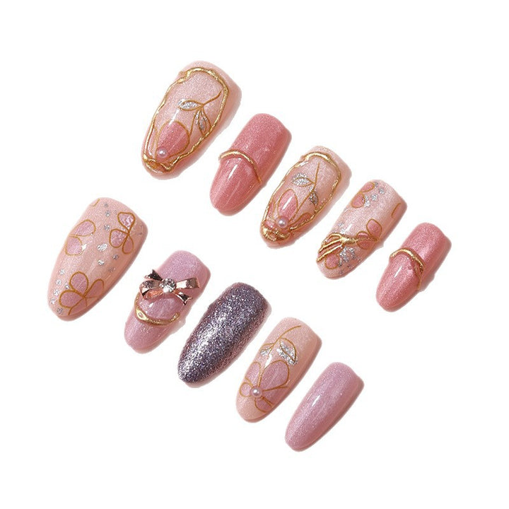Künstlerisches Press-On Nageldesign Karnz