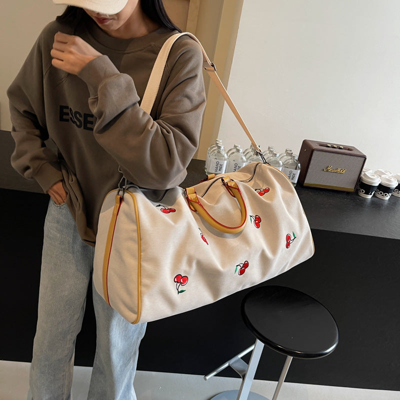 Bestickte Reise-Tasche Karnz