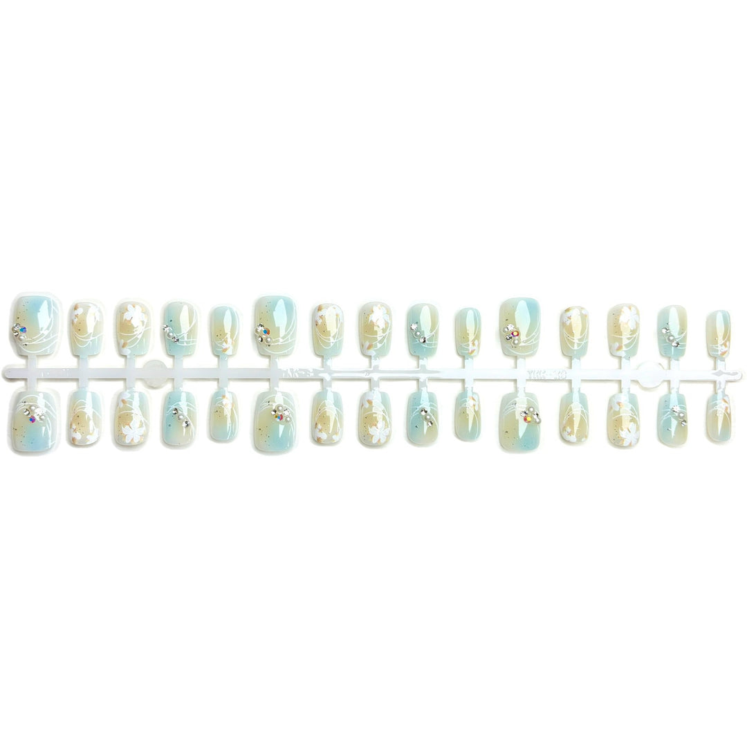 Elegantes Floral Press-On Nagelkunst Set 1790746208