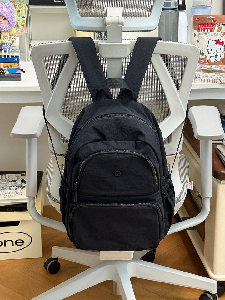 Kompakter Mehrfach-Taschen-Rucksack Karnz