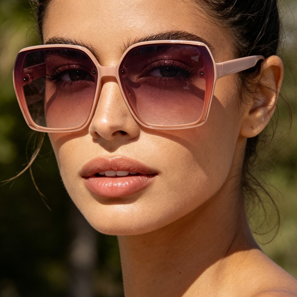 Damen stilvolle quadratische Sonnenbrille mit gradienten Gläsern Karnz