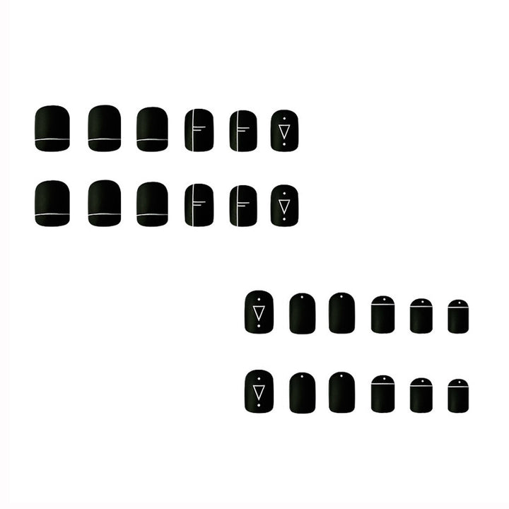 Künstlerisches geometrisches Nageldesign Karnz