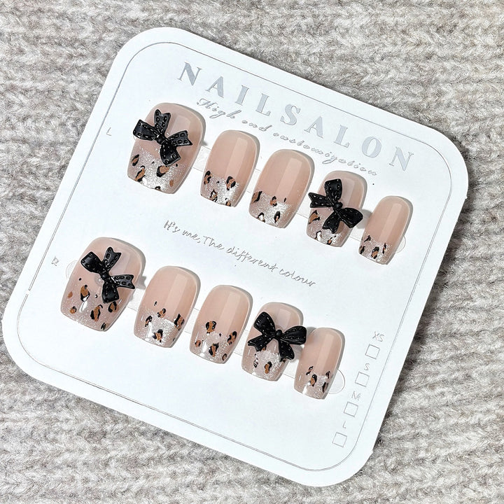 Kreatives Cartoon-Themen Press-On Nagelset