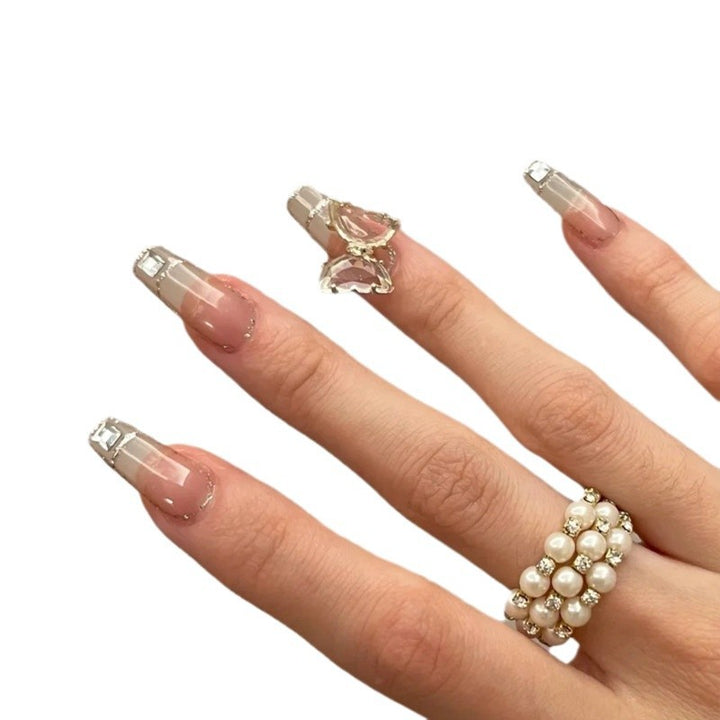 Elegante dekorative Nagelkunst