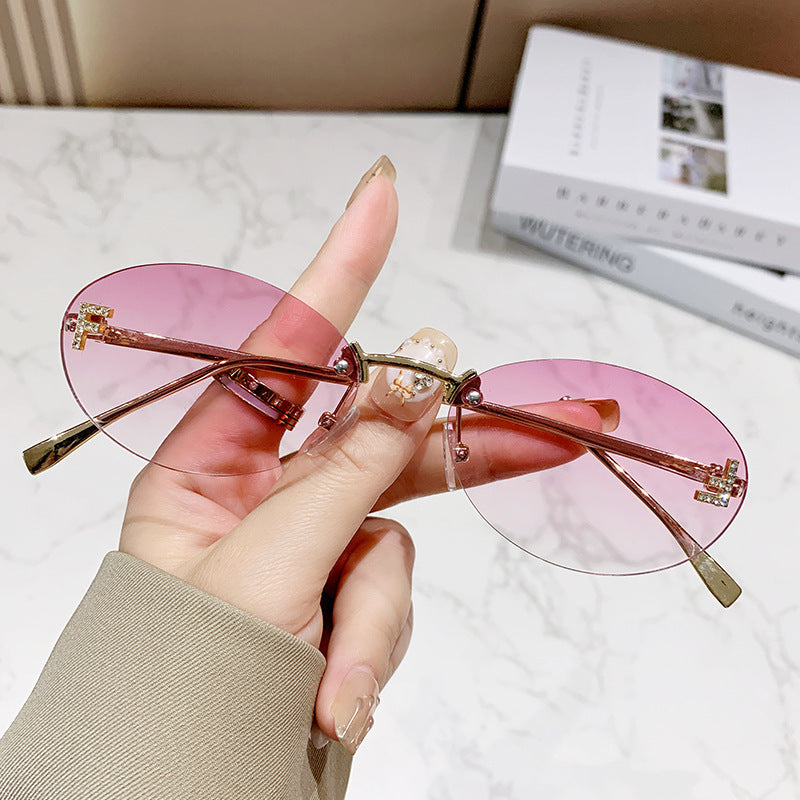 Damen Modische Sonnenbrille mit innovativem Design und komfortablem Rahmen Karnz