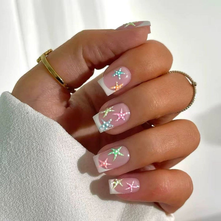 Elegante von Seesternen inspirierte Nagelkunst-Verzierungen Karnz
