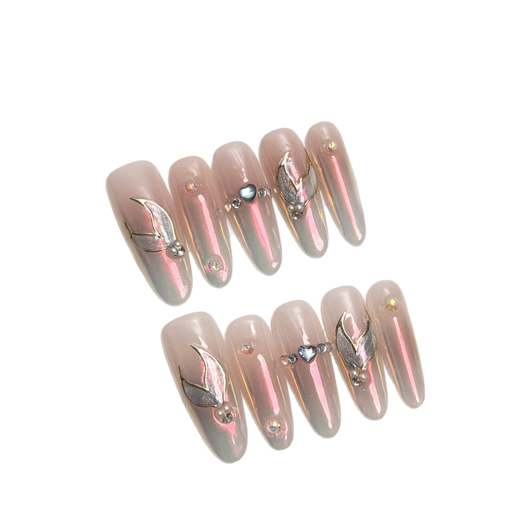 Elegante Stiletto Press-On Nagelverzierungen Karnz