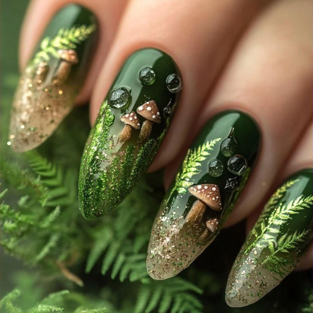 Glamouröses Kunstnagelset mit elegantem Glitzer- und Designakzenten Karnz