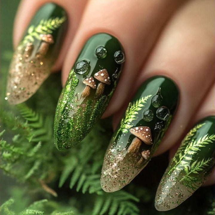 Glamouröses Kunstnagelset mit elegantem Glitzer- und Designakzenten Karnz