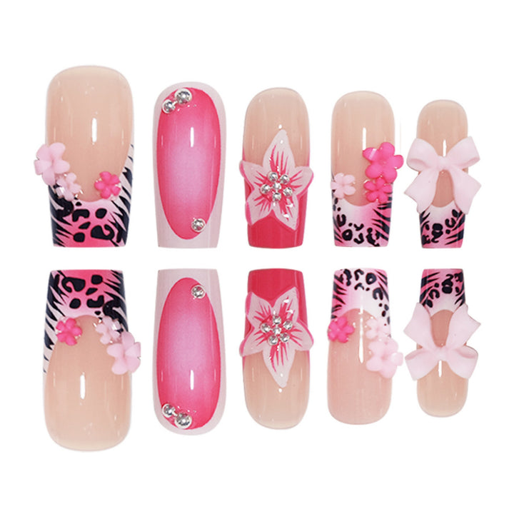 Künstlerisches Floral Press-On Nagelkunst Set Karnz