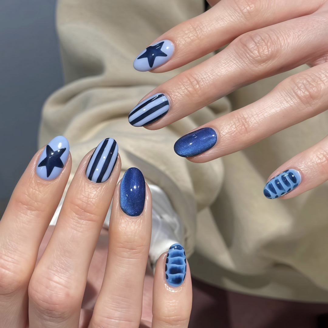 Stilvolles abstraktes Press-On Nagelkunst Set
