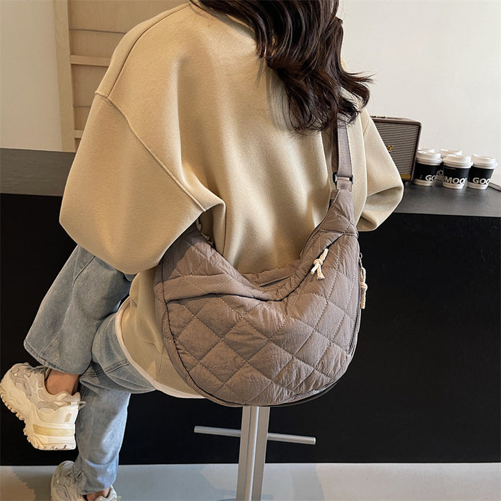 Gepolsterte Hobo-Handtasche Karnz