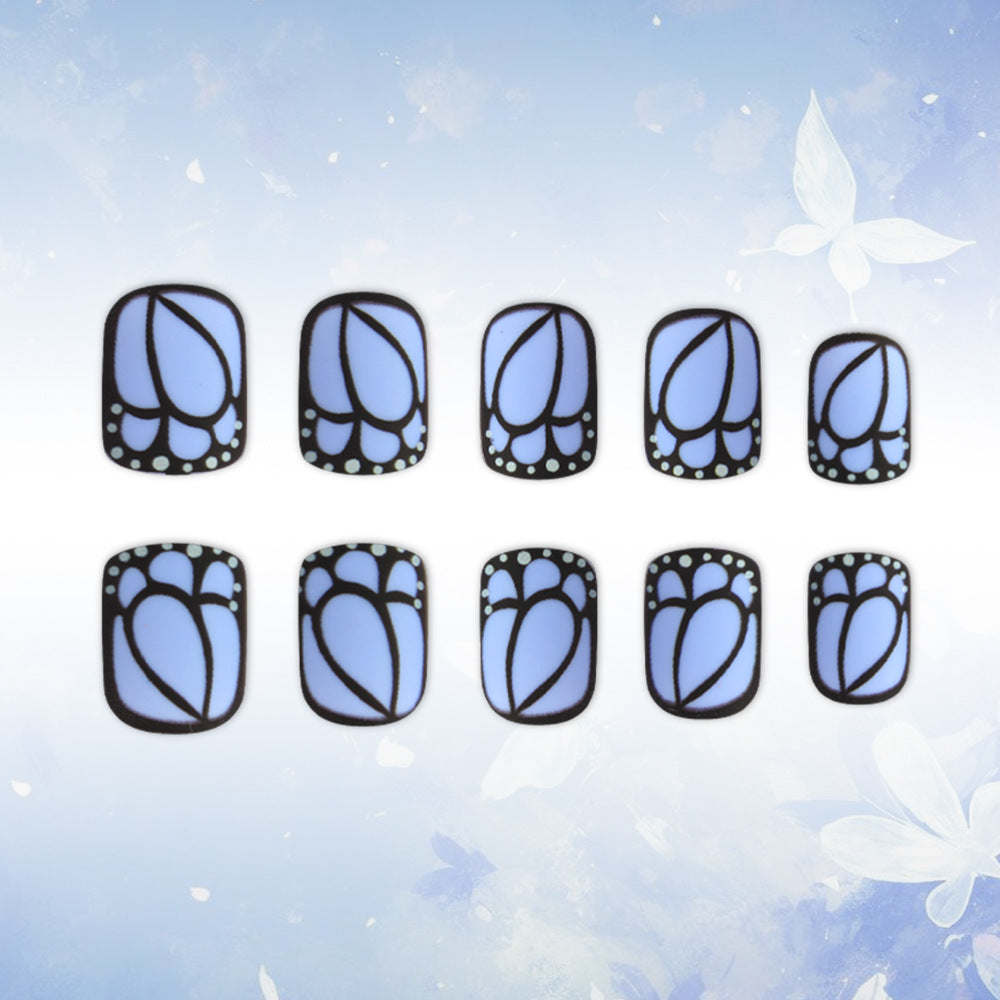 Künstlerisches Floral-Nageldesign Karnz
