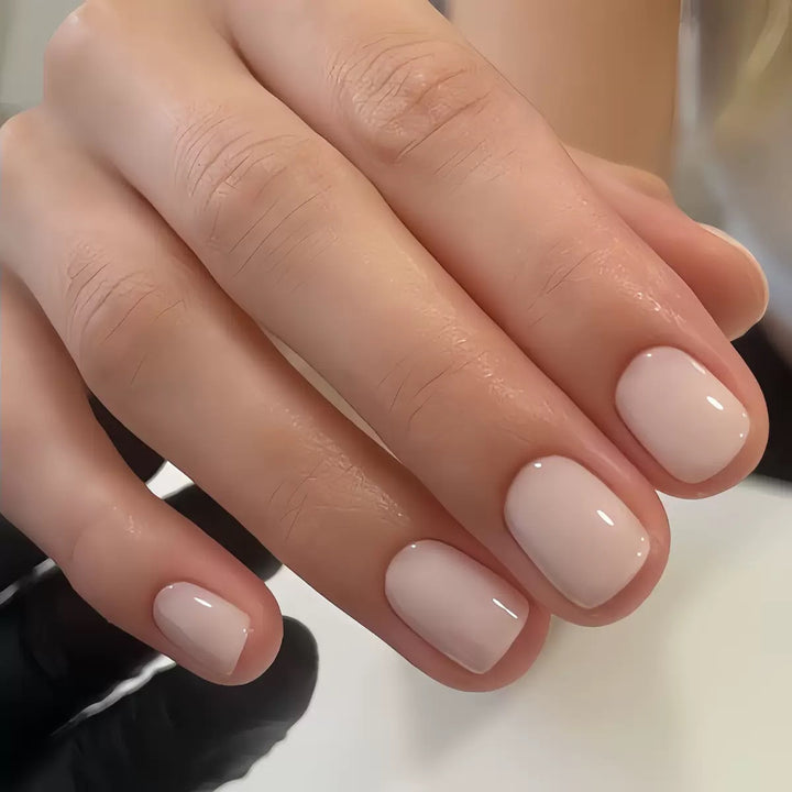 Premium Kunstnagelset mit natürlichem Hochglanz-Finish Karnz
