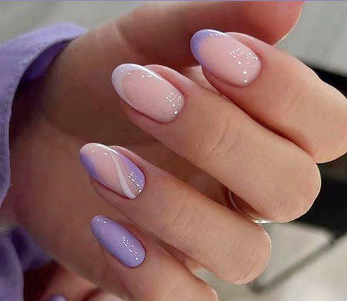 Elegante Ombre Nagelkunst Karnz