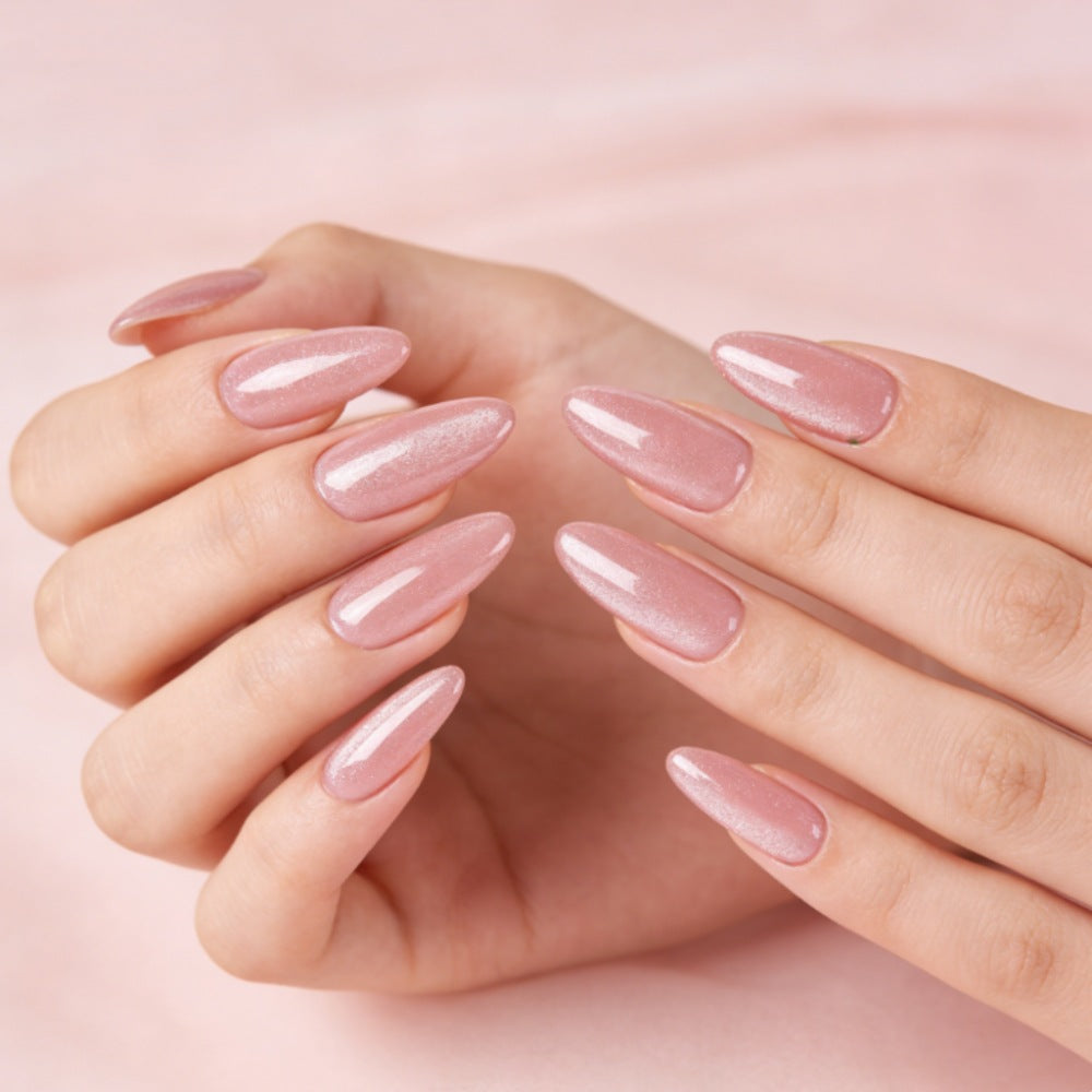 Kunstnägel mit Glitzerndem Finish und Elegantem Design Karnz
