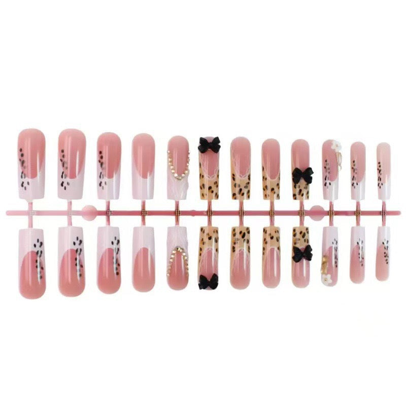 Luxe Nageldesign Verlängerungen Karnz