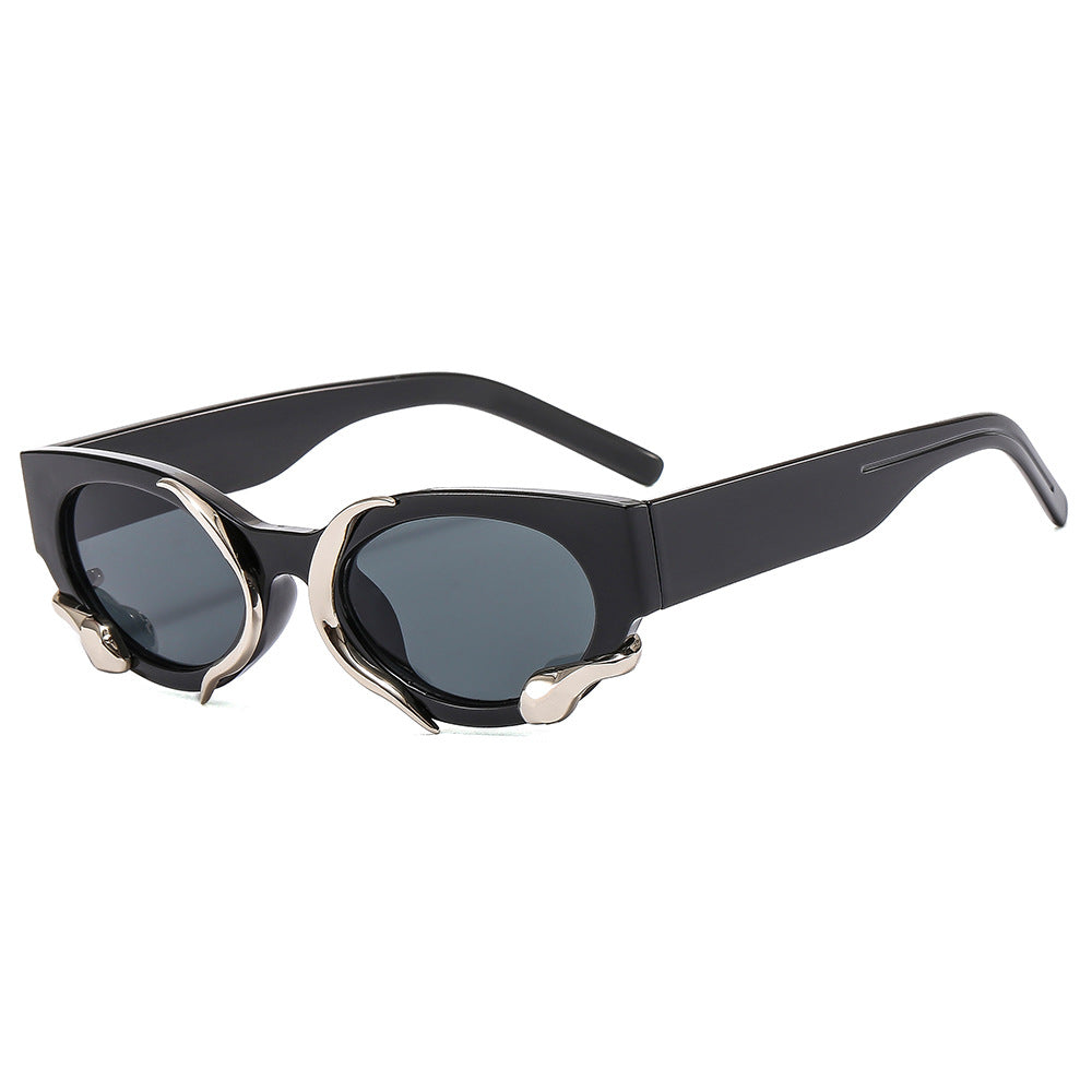 Damen Designer-Sonnenbrille mit einzigartigem, skulpturalem Rahmen Karnz