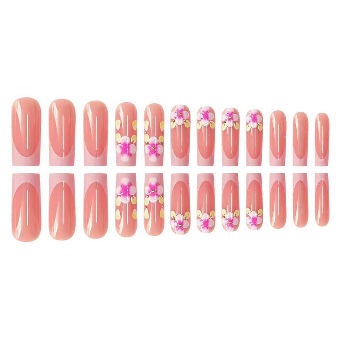 Florales Nageldesign-Extensions Karnz