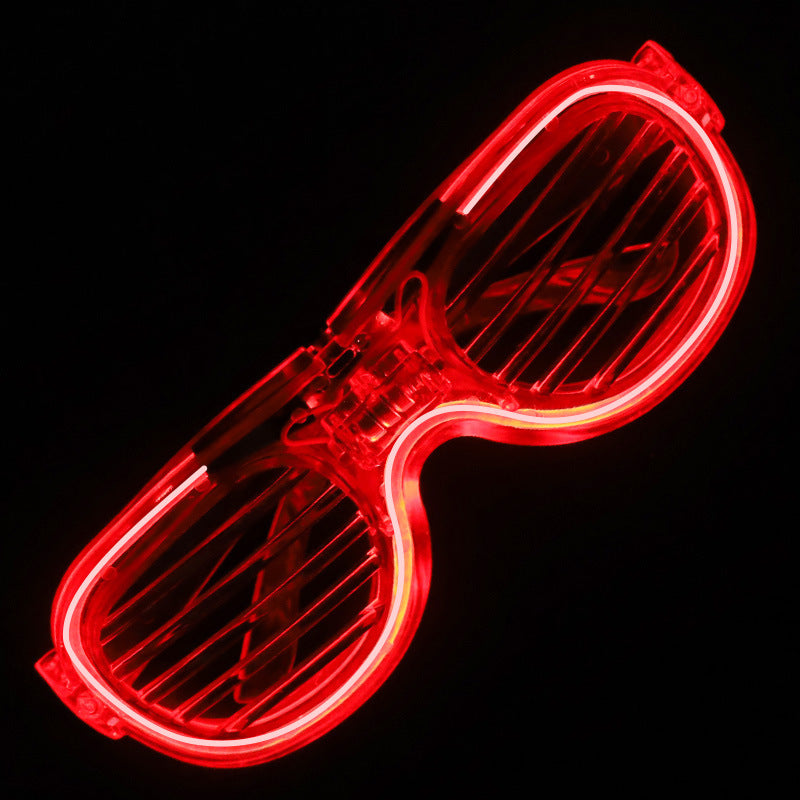 Leuchtende Herzbrille