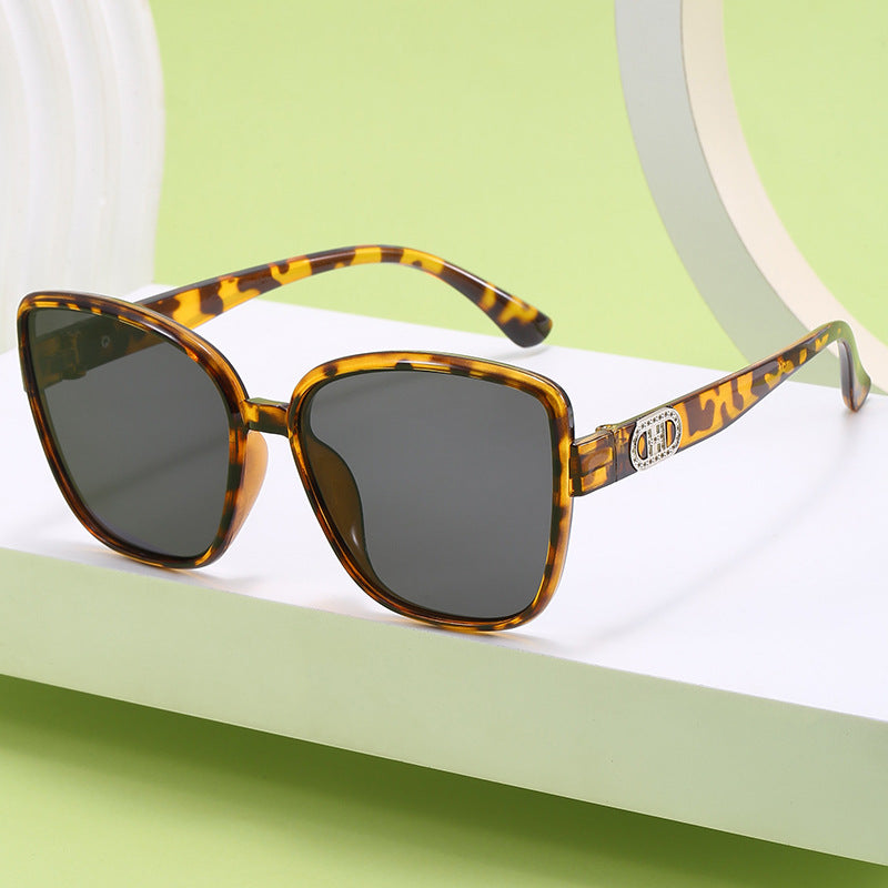 Damen elegante Oversized-Sonnenbrille im modernen Design Karnz