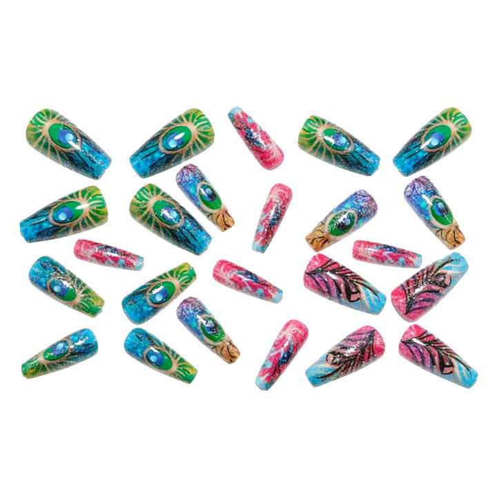 Glamouröses Kunstnagelset Karnz