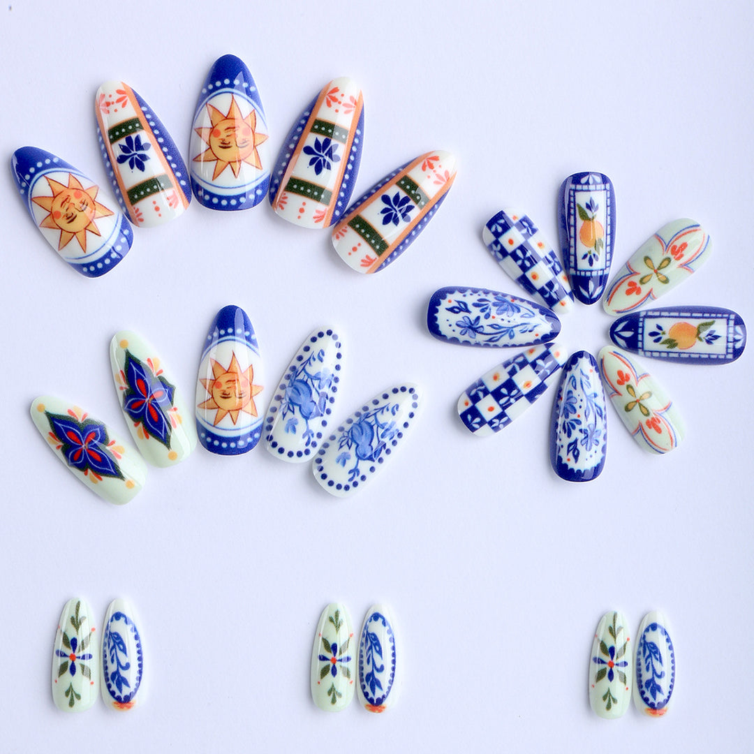 Künstliche Fingernägel mit Handgefertigtem Floralen Design Karnz