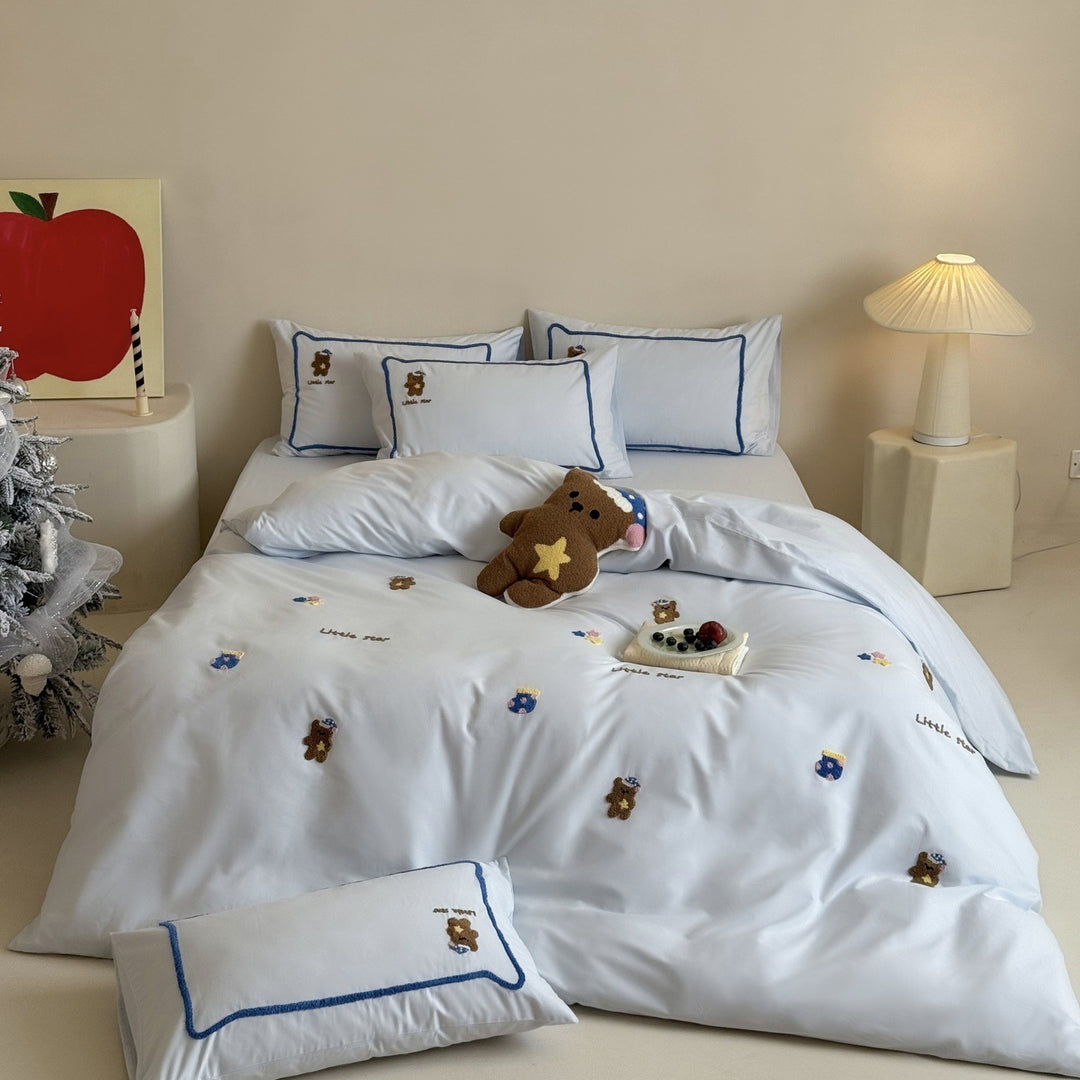 Kinder-Bettwäsche-Set mit Chenille-Teddystickerei und Kontrastkeder