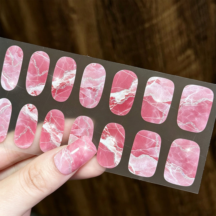 Künstlerische Aquarell-Nagelwickel