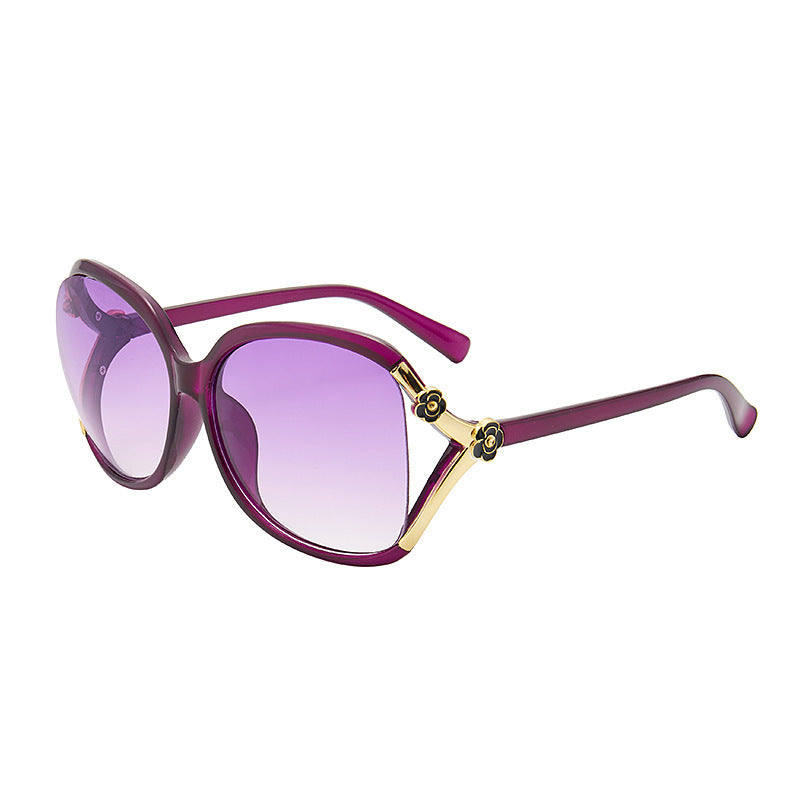 Damen große cat-eye Sonnenbrille mit dekorativen Akzenten Karnz