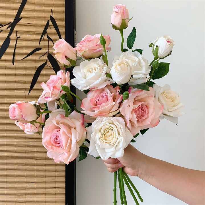 Elegante künstliche Rosenstängel
