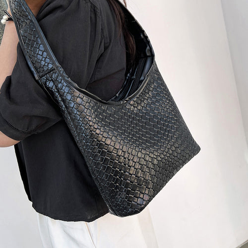 Texturiertes gewebtes Hobo Bag Karnz