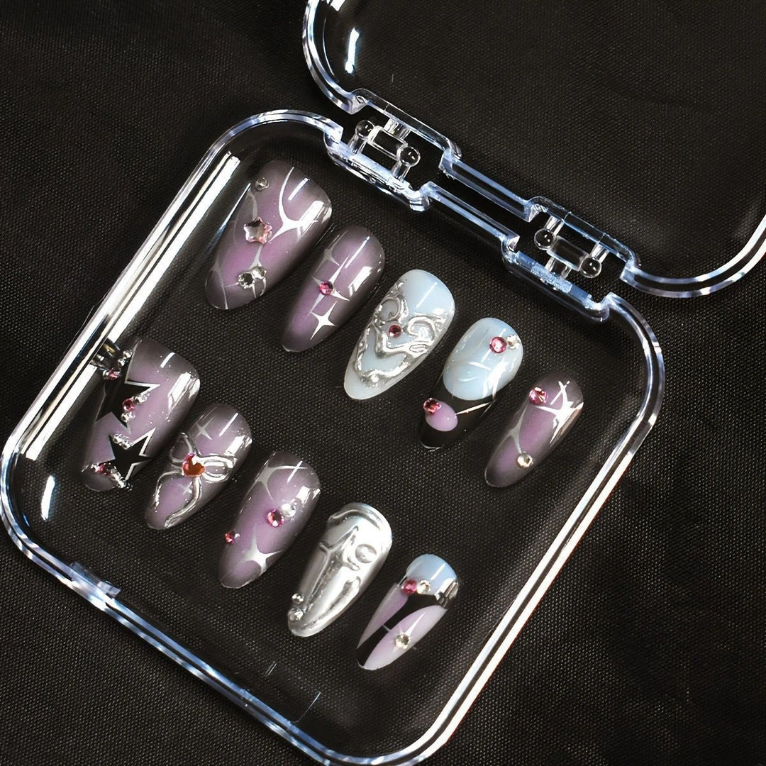 Künstlerisches Nageldesign Karnz