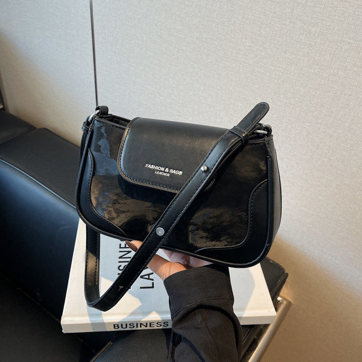 Elegante Metallische Umhängetasche Karnz