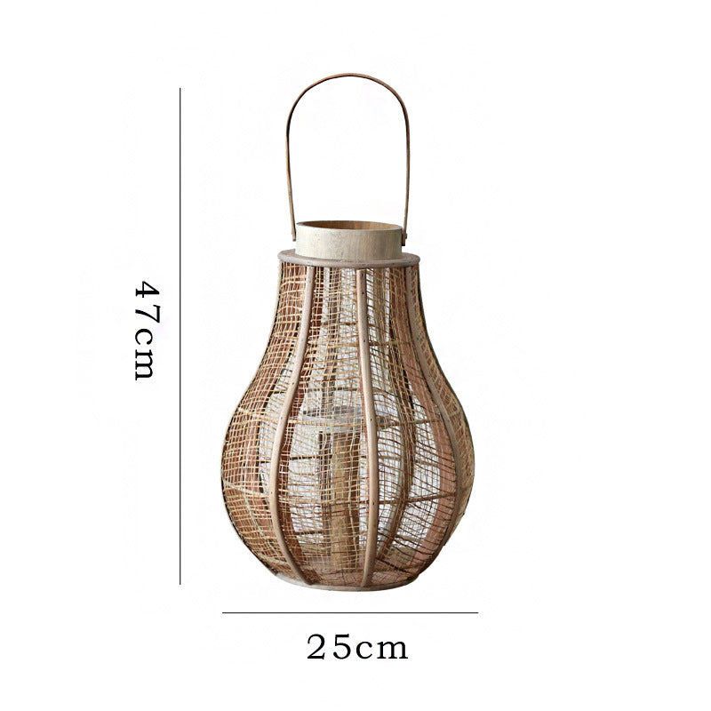 Dekorative Rattan-Lampe Karnz