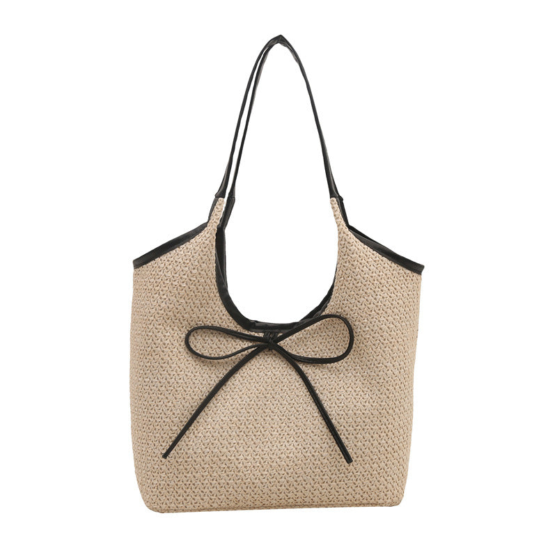 Gewebte Strohtasche für den Strand